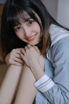 打女生的光屁股