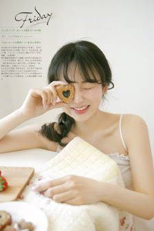 校花掀裙子的小说